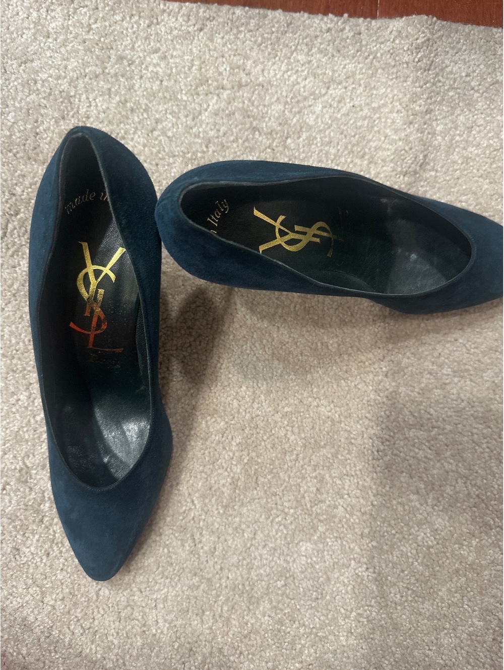 vintage Yves Saint Laurent Classic Green Suede Pumps Made in Italy Size 8.5